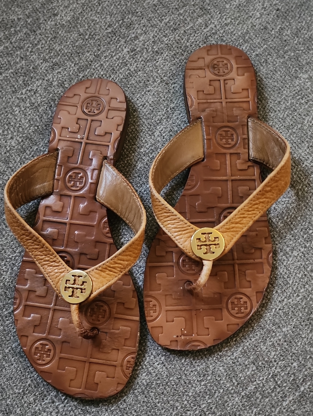 Tory Burch Miller Tan Leather Logo Thong Sandals Flip Flops Women's